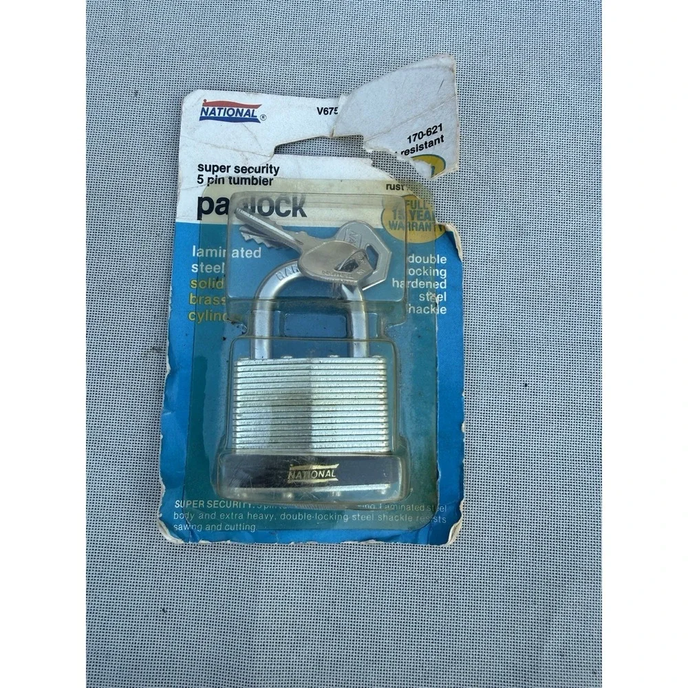 National padlock NIP unused V675 5 Pin Tumbler Vintage Laminated Steel